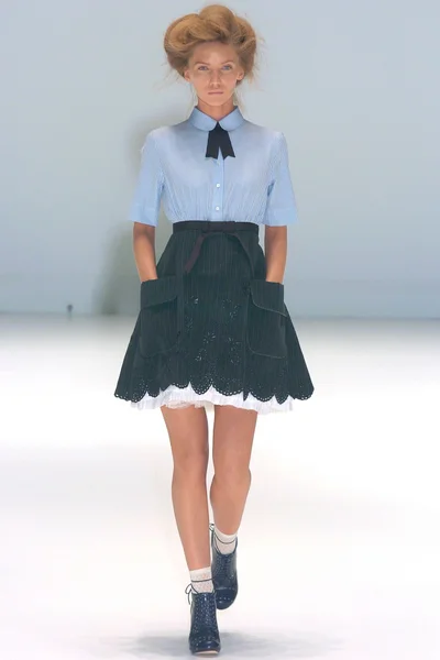 Look 3
